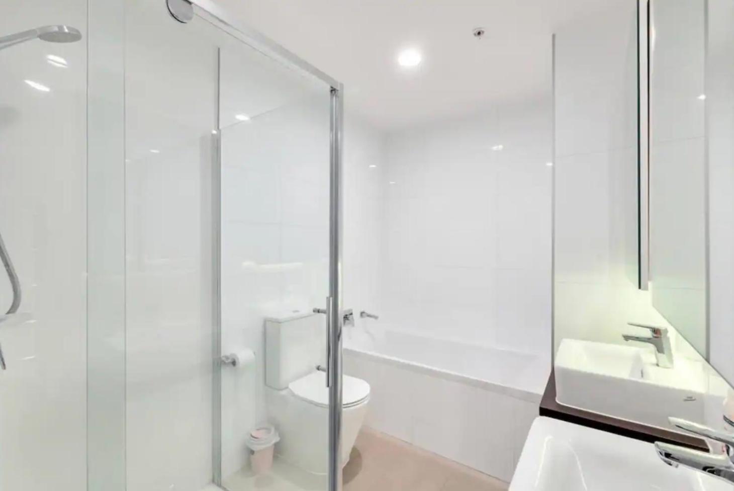 Magnificent Skytower, Sea, Habour View In Cbd Apartment Auckland Bagian luar foto