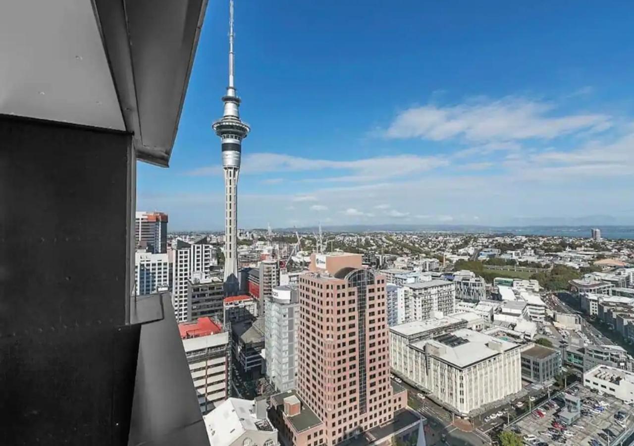 Magnificent Skytower, Sea, Habour View In Cbd Apartment Auckland Bagian luar foto