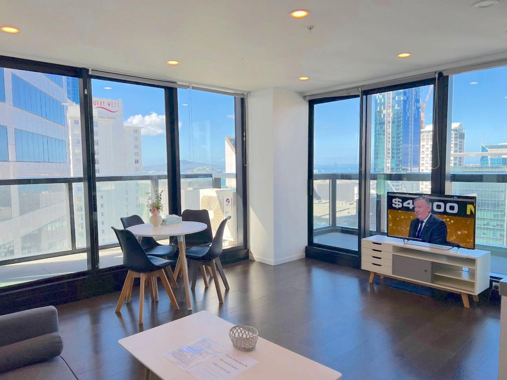 Magnificent Skytower, Sea, Habour View In Cbd Apartment Auckland Bagian luar foto