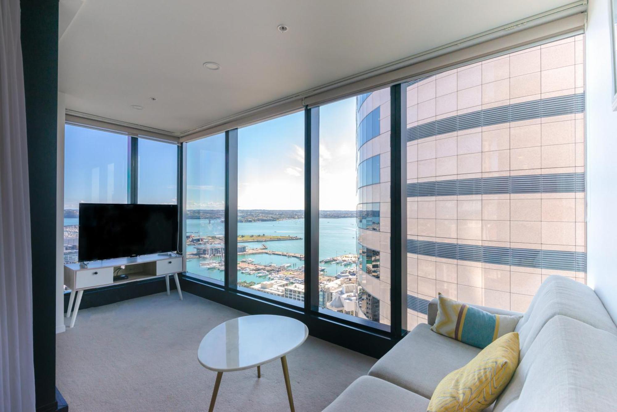 Magnificent Skytower, Sea, Habour View In Cbd Apartment Auckland Bagian luar foto